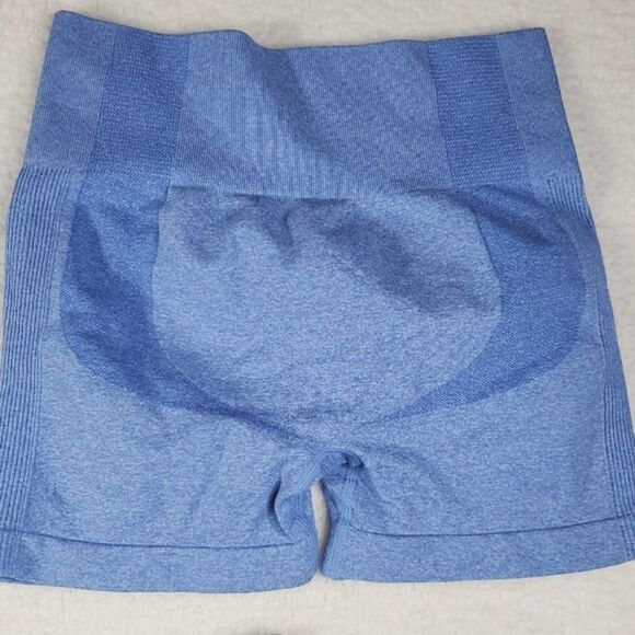 Amazon Butt Scrunch Shorts High Waistband and Moisture-Wicking Fabric Bundle - Picture 4 of 16